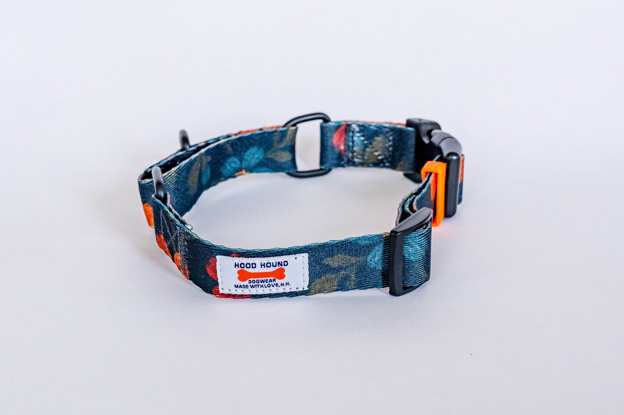 Grandma’s Couch Martingale Dog Collar